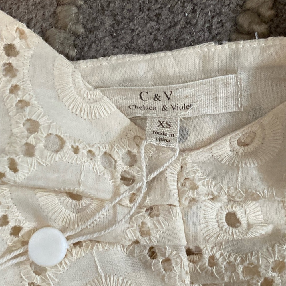 2 piece crochet lace shorts & top set juniors - Picture 3 of 4